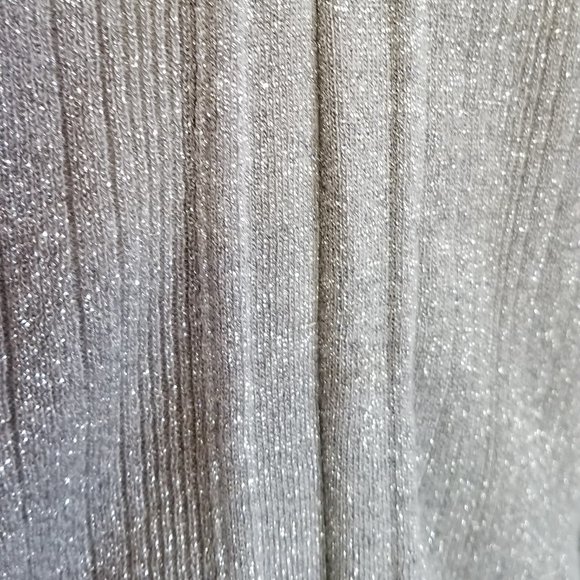 Refashioned Reversible Silver Knit Top (M/L) - Picture 4 of 6